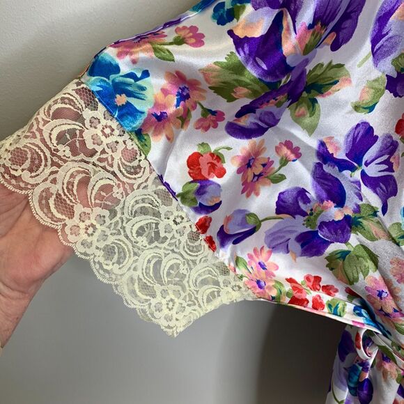 Delicates Trad Wife Satin Floral‎ Lace Trimmed Satin Tie Pockets Robe Large - Picture 6 of 13